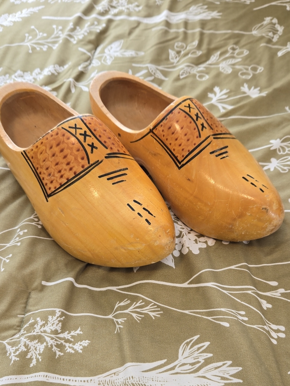 Authentic Wooden Dutch Clogs Hanging Wall Decor  Hand Painted Holland,orig.grt.